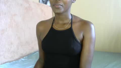 Snapshot of honeypie78 chatting on 09-18-25, 12:40 Becky online show from 09-18-25, 12:40