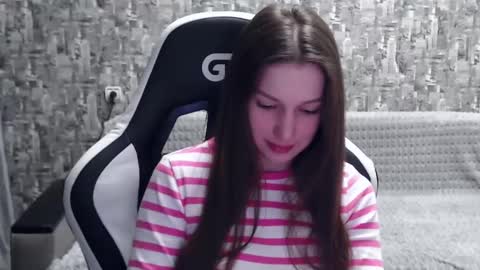 Snapshot of honeyynancyy chatting on 12-02-24, 01:57 Nancy online show from 12-02-24, 01:57