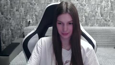 Snapshot of honeyynancyy chatting on 01-07-25, 12:20 Nancy online show from 01-07-25, 12:20