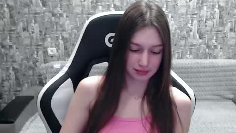 Snapshot of honeyynancyy chatting on 01-09-25, 05:00 Nancy online show from 01-09-25, 05:00