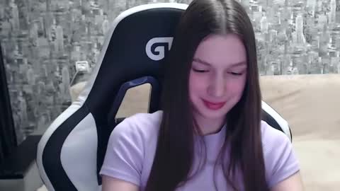 Snapshot of honeyynancyy chatting on 01-14-25, 06:38 Nancy online show from 01-14-25, 06:38