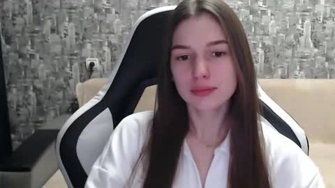 Snapshot of honeyynancyy chatting on 01-20-25, 01:21 Nancy online show from 01-20-25, 01:21