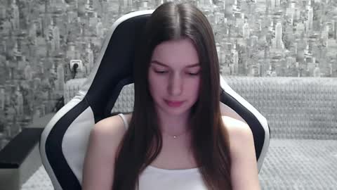 Snapshot of honeyynancyy chatting on 01-26-25, 03:36 Nancy online show from 01-26-25, 03:36
