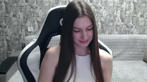 Snapshot of honeyynancyy chatting on 02-01-25, 02:24 Nancy online show from 02-01-25, 02:24