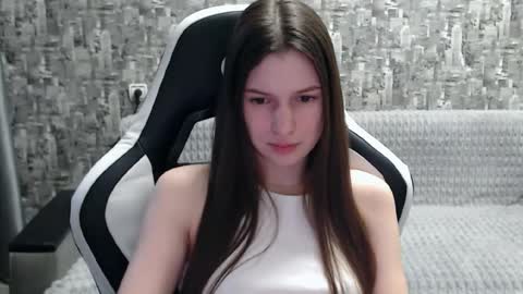 Snapshot of honeyynancyy chatting on 02-12-25, 11:51 Nancy online show from 02-12-25, 11:51