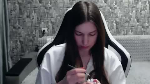 Snapshot of honeyynancyy chatting on 02-27-25, 05:36 Nancy online show from 02-27-25, 05:36