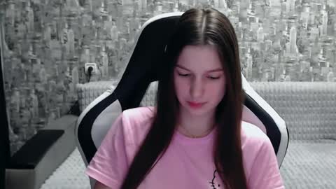 Snapshot of honeyynancyy chatting on 03-04-25, 03:26 Nancy online show from 03-04-25, 03:26