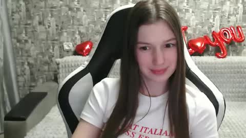 Snapshot of honeyynancyy chatting on 03-11-25, 07:14 Nancy online show from 03-11-25, 07:14