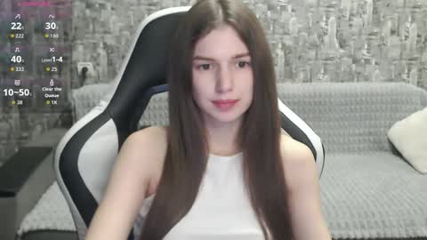 Snapshot of honeyynancyy chatting on 09-22-25, 11:56 Nancy online show from 09-22-25, 11:56