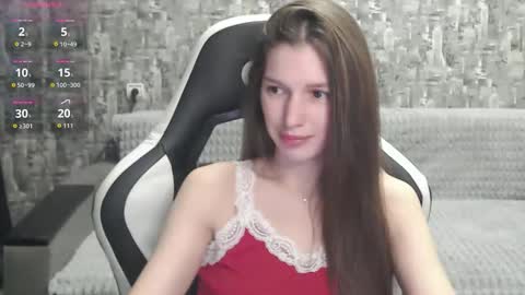 Snapshot of honeyynancyy chatting on 09-26-25, 11:25 Nancy online show from 09-26-25, 11:25