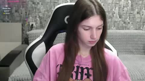 Snapshot of honeyynancyy chatting on 10-07-25, 04:15 Nancy online show from 10-07-25, 04:15