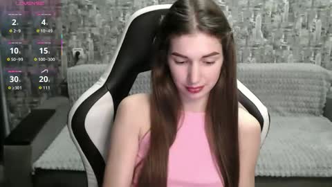 Snapshot of honeyynancyy chatting on 10-16-25, 02:07 Nancy online show from 10-16-25, 02:07