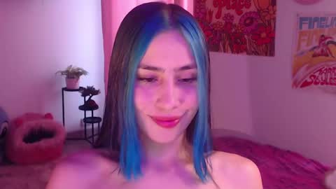 Snapshot of honeyypeaach chatting on 12-06-24, 08:18    online show from 12-06-24, 08:18