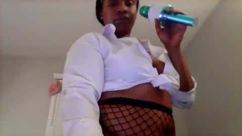 honnievu online show from 02-03-26, 03:48