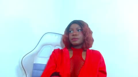 Snapshot of hoot_emily chatting on 07-18-26, 10:08 Emily online show from 07-18-26, 10:08