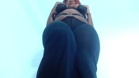 Snapshot of hoot_emily chatting on 07-22-26, 09:56 Emily online show from 07-22-26, 09:56