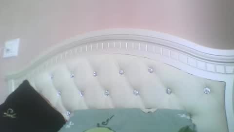 Snapshot of hootloove69 chatting on 05-17-26, 04:14 hootloove69 online show from 05-17-26, 04:14