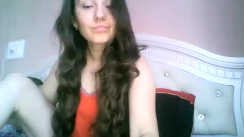 Snapshot of hootloove69 chatting on 05-21-26, 06:04 hootloove69 online show from 05-21-26, 06:04