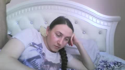 Snapshot of hootloove69 chatting on 05-26-26, 03:30 hootloove69 online show from 05-26-26, 03:30
