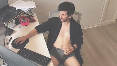 hopefulguy86 online show from 11-29-25, 01:52