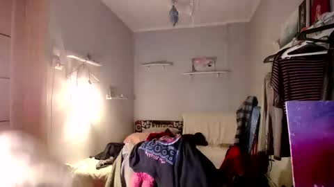 Snapshot of horndemonroxy chatting on 01-23-25, 10:54 Roxy online show from 01-23-25, 10:54