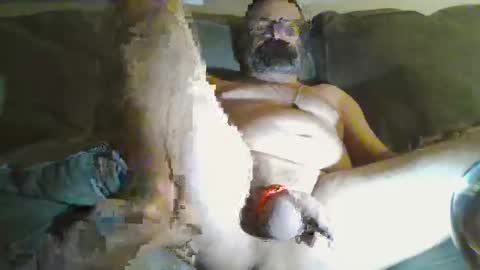 Snapshot of hornedupnwild chatting on 05-06-26, 03:57 Showing off gets me off online show from 05-06-26, 03:57