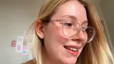 Audrey online show from 10-02-25, 02:29