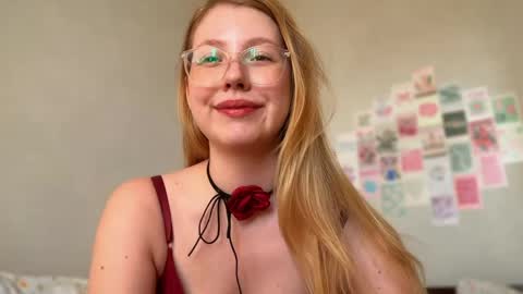 Snapshot of horney_audrey chatting on 06-08-26, 03:07 Audrey online show from 06-08-26, 03:07