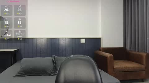 Snapshot of horney_emma chatting on 05-12-26, 06:05 Emma online show from 05-12-26, 06:05