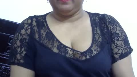 Snapshot of horneydesibabe chatting on 12-18-24, 05:42 horneydesibabe online show from 12-18-24, 05:42
