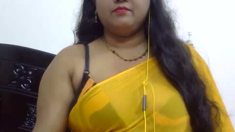 Snapshot of horneydesibabe chatting on 09-14-25, 11:42 horneydesibabe online show from 09-14-25, 11:42