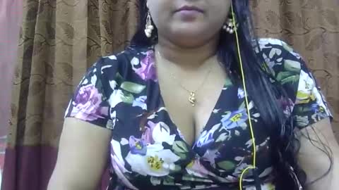 Snapshot of horneydesibabe chatting on 09-21-25, 06:53 horneydesibabe online show from 09-21-25, 06:53