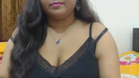 Snapshot of horneydesibabe chatting on 10-16-25, 06:42 horneydesibabe online show from 10-16-25, 06:42