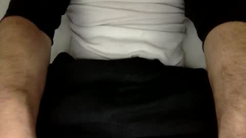 Snapshot of horneyxavier chatting on 02-15-26, 01:41 xavier online show from 02-15-26, 01:41