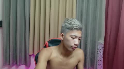 Snapshot of horny_asianmoreno chatting on 12-05-25, 02:58 ROGER online show from 12-05-25, 02:58