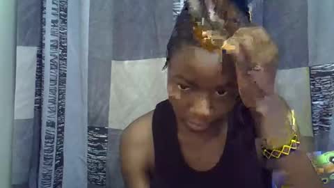 Snapshot of horny_baddie18 chatting on 03-20-26, 07:19 Leila online show from 03-20-26, 07:19