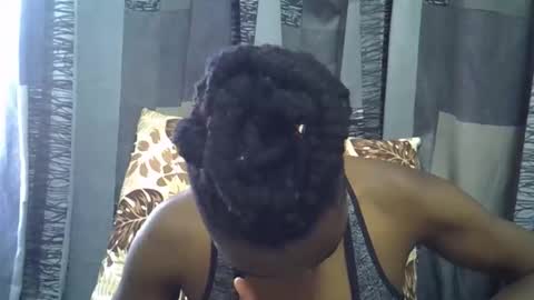 Snapshot of horny_baddie18 chatting on 04-09-26, 11:37 Leila online show from 04-09-26, 11:37