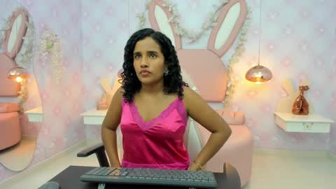 Snapshot of horny_curlss chatting on 05-17-26, 03:48 Horny Curls online show from 05-17-26, 03:48