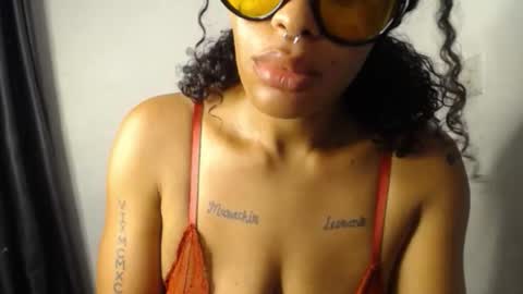 horny_ebonygirl_ online show from 01-10-26, 08:21