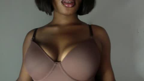 Snapshot of horny_goddess_delilah chatting on 05-29-26, 03:48 delilah online show from 05-29-26, 03:48