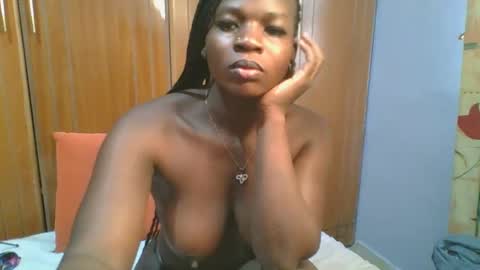 Snapshot of horny_hearts chatting on 03-04-25, 04:27 phanice online show from 03-04-25, 04:27