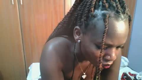 Snapshot of horny_hearts chatting on 03-12-25, 04:41 phanice online show from 03-12-25, 04:41