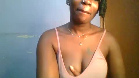 Snapshot of horny_hearts chatting on 10-22-25, 03:45 phanice online show from 10-22-25, 03:45