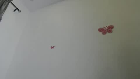 Snapshot of horny_iris chatting on 09-17-25, 07:26 Iris online show from 09-17-25, 07:26