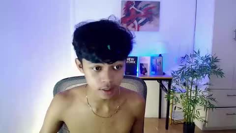 Snapshot of horny_joshxxx chatting on 04-17-26, 07:28 horny_joshxxx online show from 04-17-26, 07:28