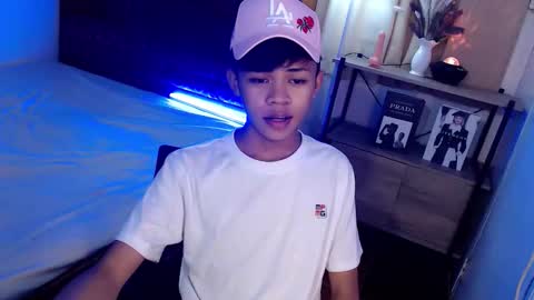 Snapshot of horny_joshxxx chatting on 04-29-26, 04:11 horny_joshxxx online show from 04-29-26, 04:11
