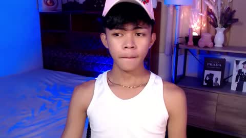 Snapshot of horny_joshxxx chatting on 04-30-26, 11:05 horny_joshxxx online show from 04-30-26, 11:05
