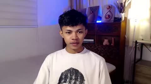 Snapshot of horny_joshxxx chatting on 05-26-26, 04:47 horny_joshxxx online show from 05-26-26, 04:47