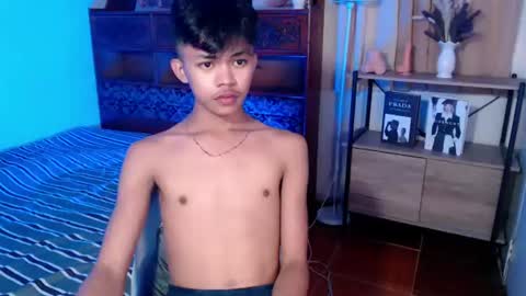Snapshot of horny_joshxxx chatting on 06-17-26, 05:03 horny_joshxxx online show from 06-17-26, 05:03