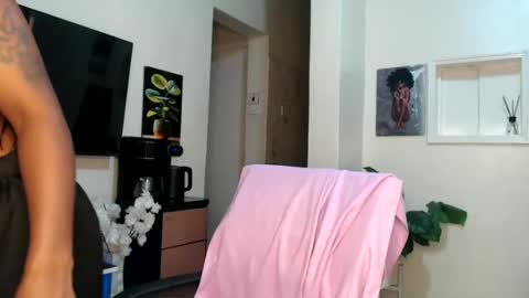 Snapshot of horny_princcess chatting on 02-08-25, 07:15 horny_princcess online show from 02-08-25, 07:15